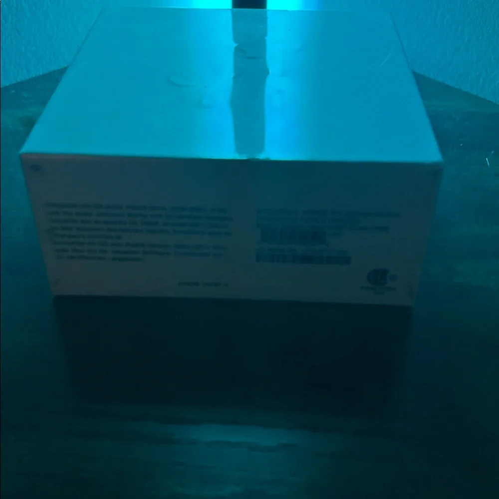 White Wireless Earbuds